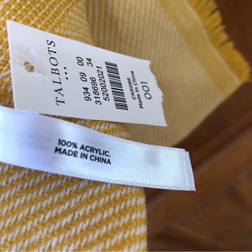 Talbots Scarf - Picture 4 of 4